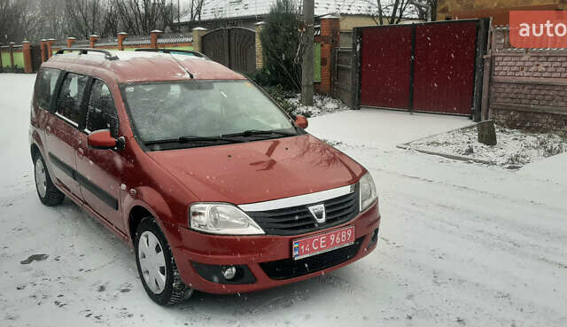 Красный Дачия Logan MCV, объемом двигателя 1.6 л и пробегом 178 тыс. км за 6650 $, фото 8 на Automoto.ua