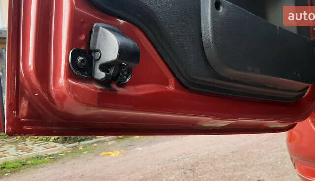 Дачия Logan MCV 2011 в Чернигове на Automoto.ua Красный Дачия Logan MCV, объемом двигателя 1.6 л и пробегом 178 тыс. км за 6650 $, фото 39 на Automoto.ua
