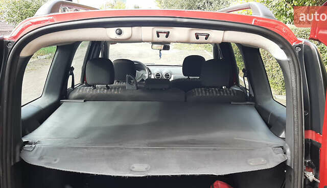 Красный Дачия Logan MCV, объемом двигателя 1.6 л и пробегом 178 тыс. км за 6650 $, фото 21 на Automoto.ua