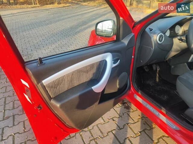 Красный Дачия Logan MCV, объемом двигателя 1.6 л и пробегом 190 тыс. км за 5700 $, фото 32 на Automoto.ua