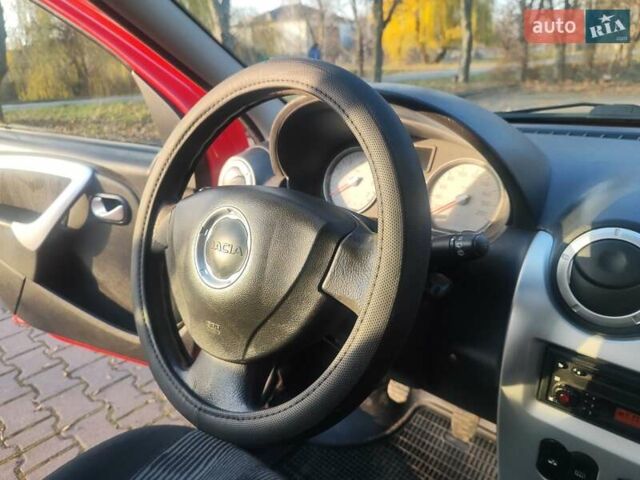 Красный Дачия Logan MCV, объемом двигателя 1.6 л и пробегом 190 тыс. км за 5700 $, фото 42 на Automoto.ua