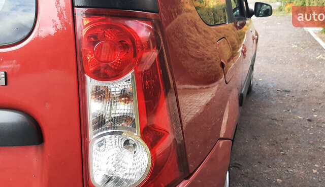 Красный Дачия Logan MCV, объемом двигателя 1.6 л и пробегом 178 тыс. км за 6650 $, фото 18 на Automoto.ua