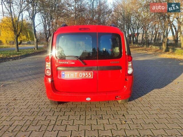 Красный Дачия Logan MCV, объемом двигателя 1.6 л и пробегом 190 тыс. км за 5700 $, фото 4 на Automoto.ua
