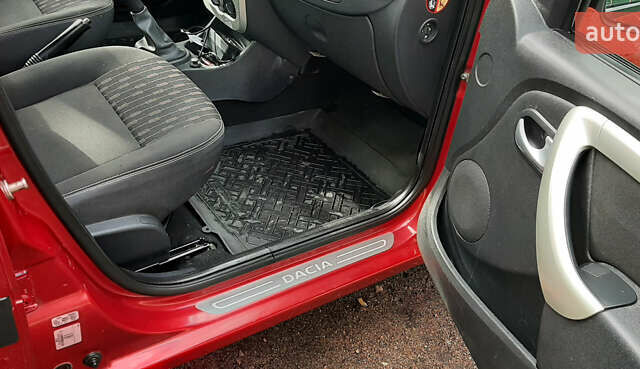 Красный Дачия Logan MCV, объемом двигателя 1.6 л и пробегом 178 тыс. км за 6650 $, фото 61 на Automoto.ua