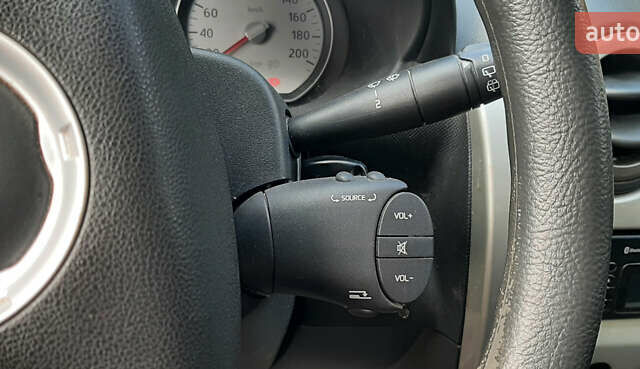 Красный Дачия Logan MCV, объемом двигателя 1.6 л и пробегом 178 тыс. км за 6650 $, фото 53 на Automoto.ua