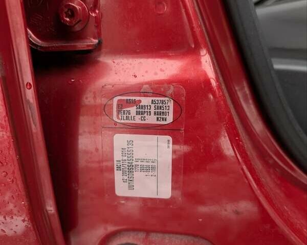 Красный Дачия Logan MCV, объемом двигателя 1.6 л и пробегом 243 тыс. км за 5999 $, фото 50 на Automoto.ua