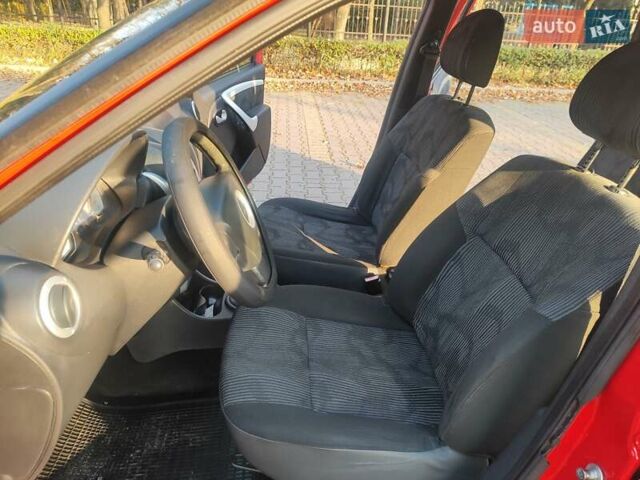 Красный Дачия Logan MCV, объемом двигателя 1.6 л и пробегом 190 тыс. км за 5700 $, фото 31 на Automoto.ua