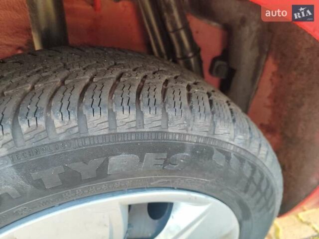 Красный Дачия Logan MCV, объемом двигателя 1.6 л и пробегом 190 тыс. км за 5700 $, фото 11 на Automoto.ua