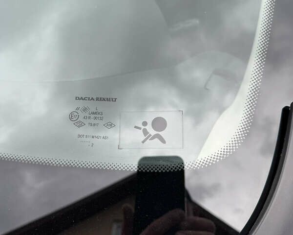 Дачия Logan MCV 2012 в Казатине на Automoto.ua Красный Дачия Logan MCV, объемом двигателя 1.6 л и пробегом 173 тыс. км за 6700 $, фото 27 на Automoto.ua