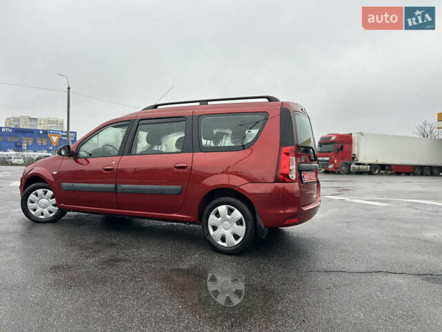 Красный Дачия Logan MCV, объемом двигателя 1.6 л и пробегом 120 тыс. км за 7300 $, фото 12 на Automoto.ua