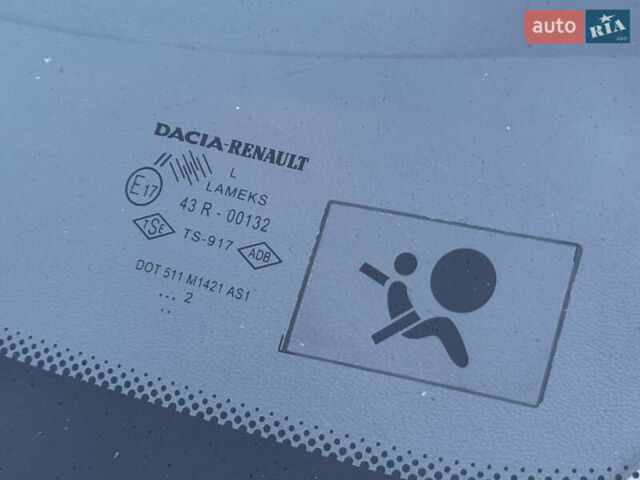 Червоний Дачія Logan MCV, об'ємом двигуна 1.6 л та пробігом 218 тис. км за 6500 $, фото 16 на Automoto.ua