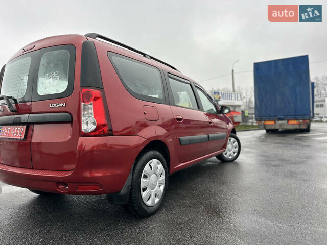 Красный Дачия Logan MCV, объемом двигателя 1.6 л и пробегом 120 тыс. км за 7300 $, фото 22 на Automoto.ua