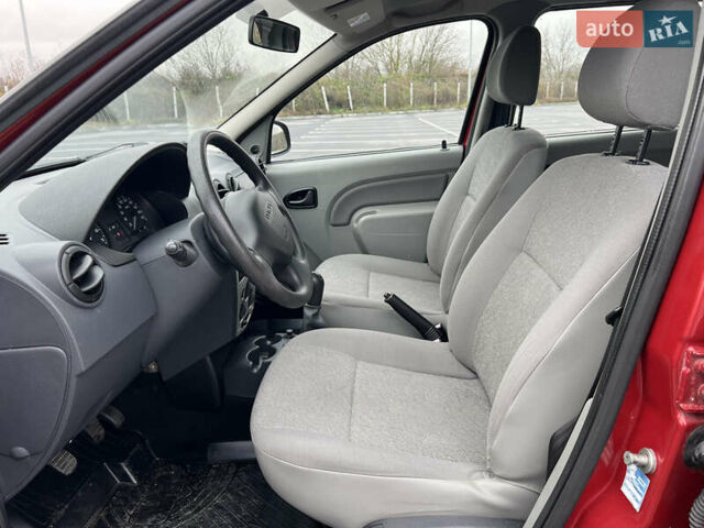 Красный Дачия Logan MCV, объемом двигателя 1.6 л и пробегом 161 тыс. км за 7200 $, фото 22 на Automoto.ua