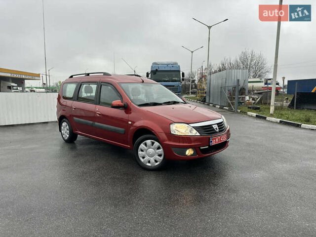 Красный Дачия Logan MCV, объемом двигателя 1.6 л и пробегом 120 тыс. км за 7300 $, фото 6 на Automoto.ua