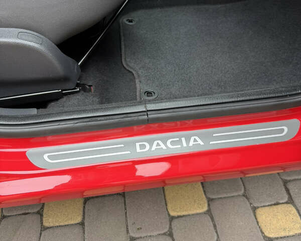 Дачия Logan MCV 2012 в Казатине на Automoto.ua Красный Дачия Logan MCV, объемом двигателя 1.6 л и пробегом 173 тыс. км за 6700 $, фото 54 на Automoto.ua