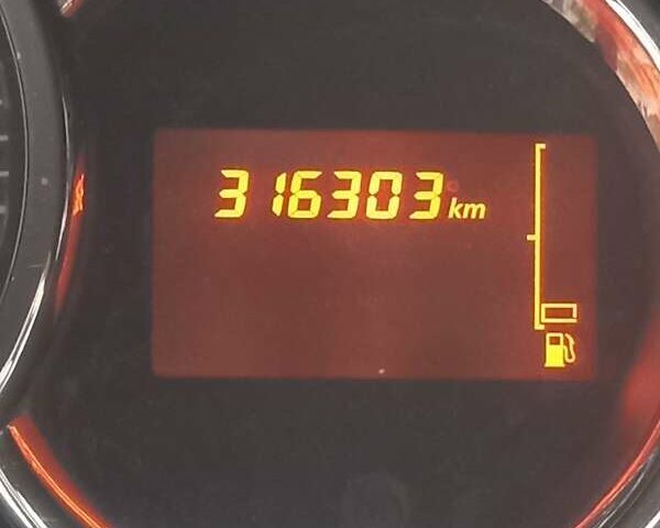 Дачія Logan MCV, об'ємом двигуна 1.5 л та пробігом 316 тис. км за 3500 $, фото 2 на Automoto.ua