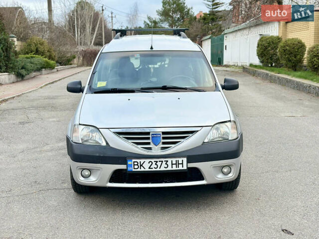 Сірий Дачія Logan MCV, об'ємом двигуна 1.6 л та пробігом 202 тис. км за 4400 $, фото 9 на Automoto.ua