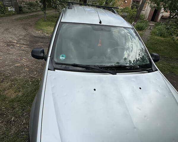 Серый Дачия Logan MCV, объемом двигателя 1.6 л и пробегом 211 тыс. км за 4300 $, фото 4 на Automoto.ua