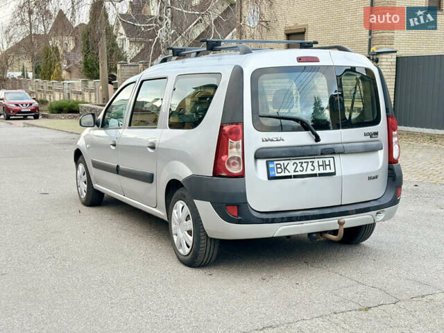 Сірий Дачія Logan MCV, об'ємом двигуна 1.6 л та пробігом 202 тис. км за 4400 $, фото 2 на Automoto.ua