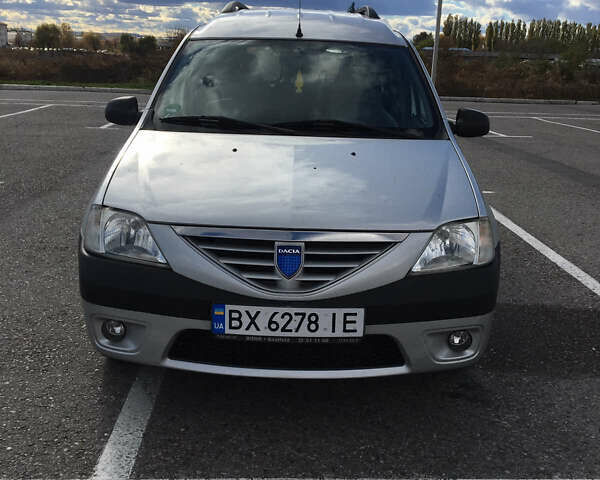 Дачия Logan MCV 2008 в Черновцах на Automoto.ua Серый Дачия Logan MCV, объемом двигателя 1.6 л и пробегом 110 тыс. км за 5450 $, фото 1 на Automoto.ua