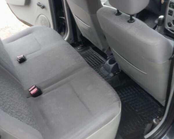 Серый Дачия Logan MCV, объемом двигателя 1.6 л и пробегом 214 тыс. км за 6200 $, фото 14 на Automoto.ua