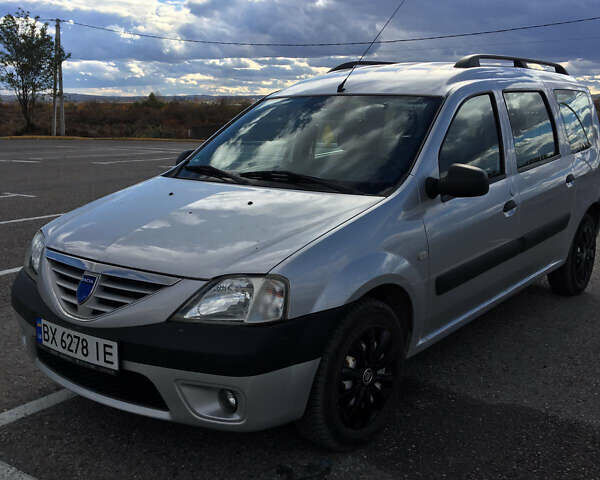 Дачия Logan MCV 2008 в Черновцах на Automoto.ua Серый Дачия Logan MCV, объемом двигателя 1.6 л и пробегом 110 тыс. км за 5450 $, фото 21 на Automoto.ua