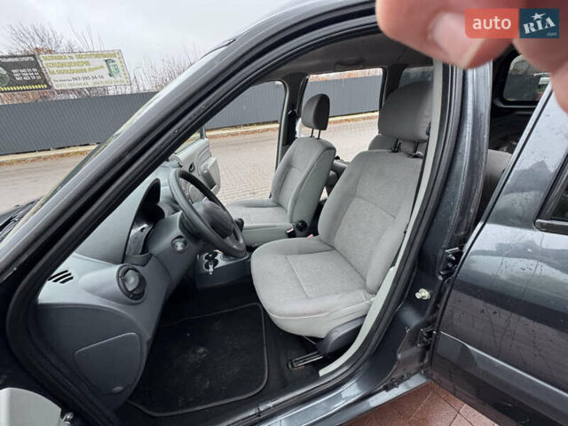 Серый Дачия Logan MCV, объемом двигателя 1.6 л и пробегом 167 тыс. км за 4650 $, фото 14 на Automoto.ua