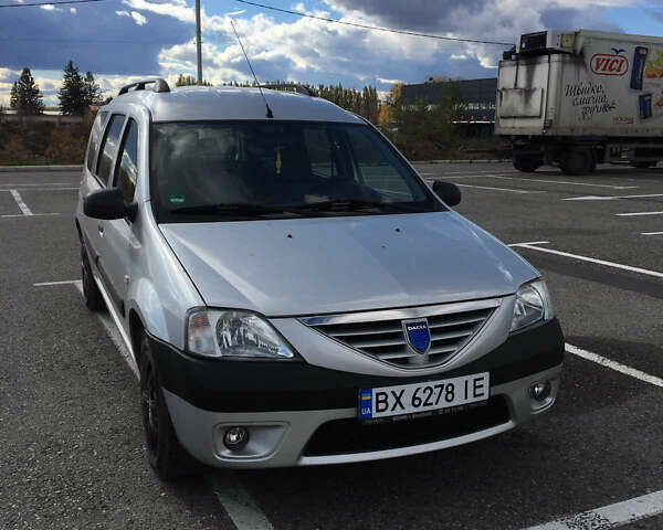 Дачия Logan MCV 2008 в Черновцах на Automoto.ua Серый Дачия Logan MCV, объемом двигателя 1.6 л и пробегом 110 тыс. км за 5450 $, фото 5 на Automoto.ua
