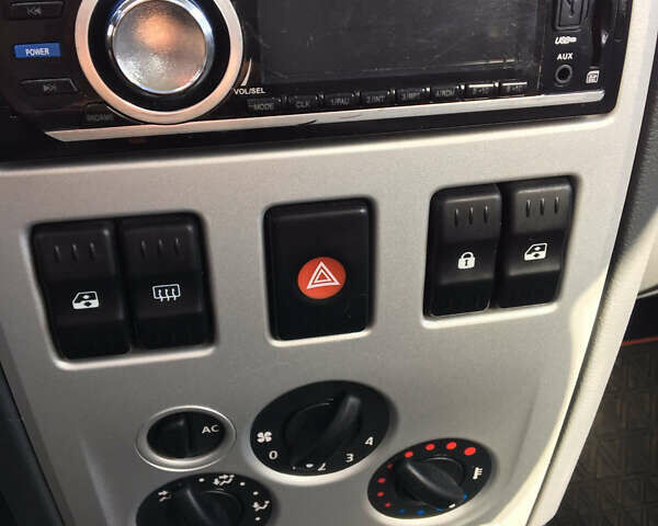 Дачия Logan MCV 2008 в Черновцах на Automoto.ua Серый Дачия Logan MCV, объемом двигателя 1.6 л и пробегом 110 тыс. км за 5450 $, фото 46 на Automoto.ua