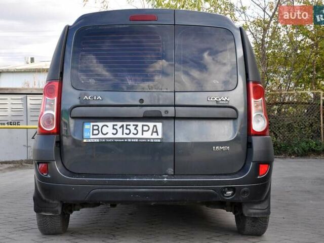 Серый Дачия Logan MCV, объемом двигателя 1.6 л и пробегом 248 тыс. км за 3200 $, фото 10 на Automoto.ua