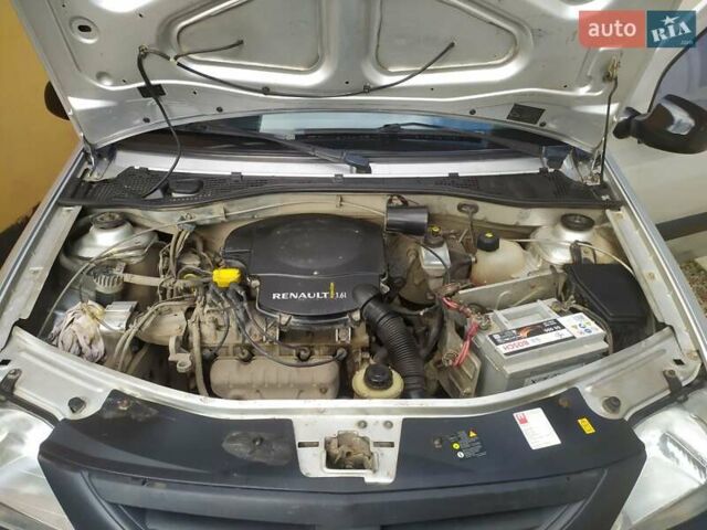 Сірий Дачія Logan MCV, об'ємом двигуна 1.6 л та пробігом 176 тис. км за 5000 $, фото 24 на Automoto.ua