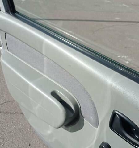 Серый Дачия Logan MCV, объемом двигателя 1.6 л и пробегом 278 тыс. км за 6000 $, фото 10 на Automoto.ua