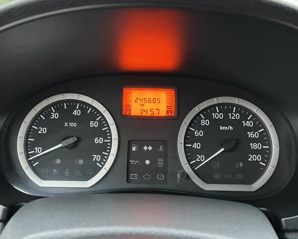 Серый Дачия Logan MCV, объемом двигателя 1.6 л и пробегом 245 тыс. км за 4999 $, фото 40 на Automoto.ua