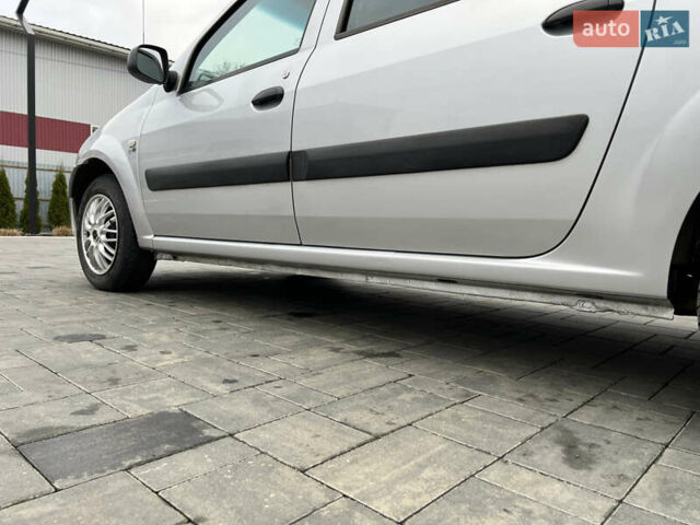 Серый Дачия Logan MCV, объемом двигателя 1.6 л и пробегом 245 тыс. км за 4999 $, фото 29 на Automoto.ua