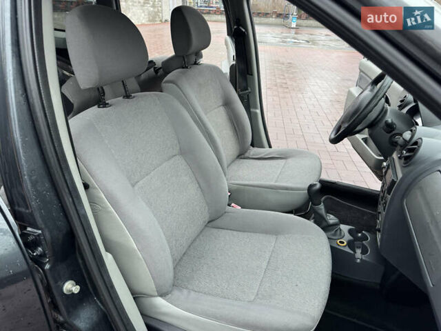 Серый Дачия Logan MCV, объемом двигателя 1.6 л и пробегом 167 тыс. км за 4650 $, фото 18 на Automoto.ua