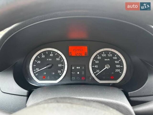 Сірий Дачія Logan MCV, об'ємом двигуна 1.6 л та пробігом 252 тис. км за 4800 $, фото 1 на Automoto.ua