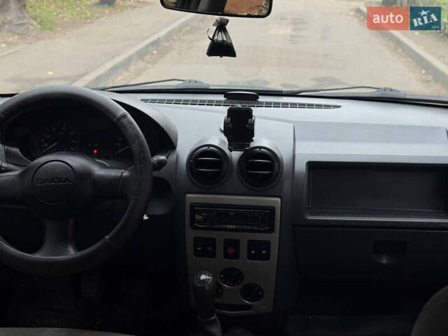 Сірий Дачія Logan MCV, об'ємом двигуна 1.6 л та пробігом 256 тис. км за 3950 $, фото 7 на Automoto.ua