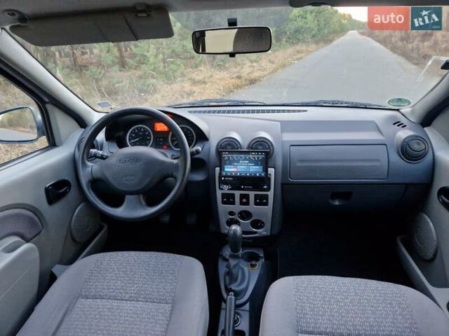 Серый Дачия Logan MCV, объемом двигателя 1.6 л и пробегом 198 тыс. км за 5550 $, фото 16 на Automoto.ua