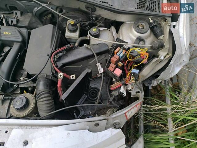 Серый Дачия Logan MCV, объемом двигателя 1.6 л и пробегом 276 тыс. км за 2100 $, фото 20 на Automoto.ua