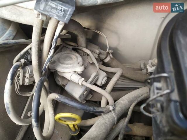 Сірий Дачія Logan MCV, об'ємом двигуна 1.6 л та пробігом 176 тис. км за 5000 $, фото 8 на Automoto.ua