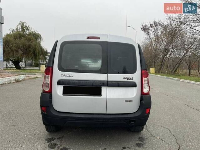 Сірий Дачія Logan MCV, об'ємом двигуна 1.6 л та пробігом 196 тис. км за 4100 $, фото 5 на Automoto.ua