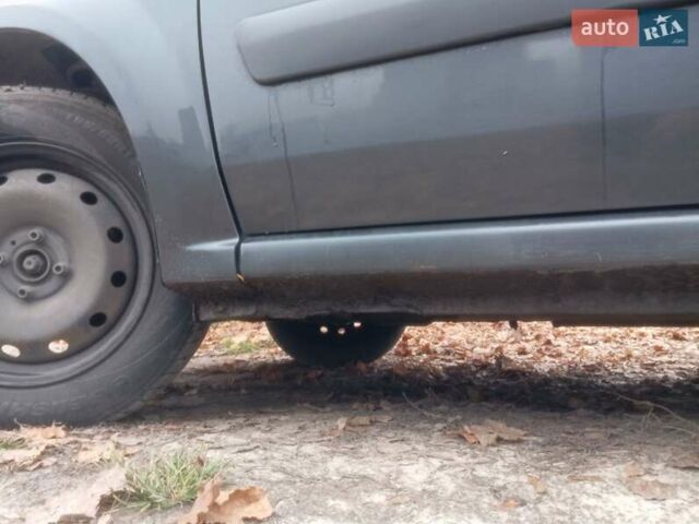 Серый Дачия Logan MCV, объемом двигателя 1.6 л и пробегом 214 тыс. км за 6200 $, фото 37 на Automoto.ua