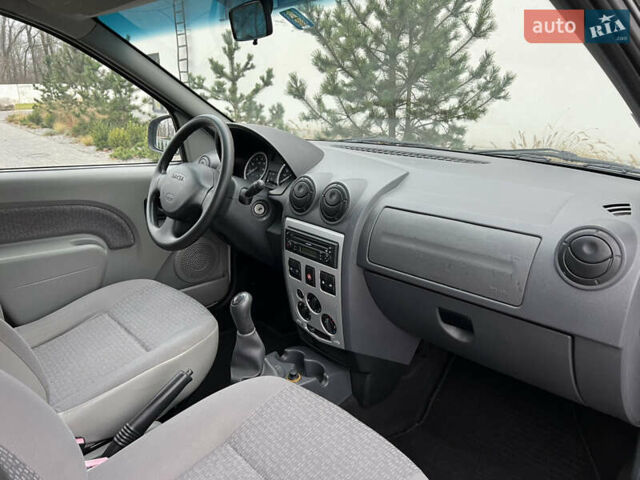 Серый Дачия Logan MCV, объемом двигателя 1.6 л и пробегом 245 тыс. км за 4999 $, фото 50 на Automoto.ua
