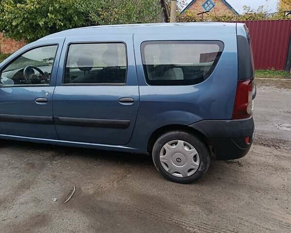 Серый Дачия Logan MCV, объемом двигателя 1.6 л и пробегом 206 тыс. км за 4150 $, фото 3 на Automoto.ua