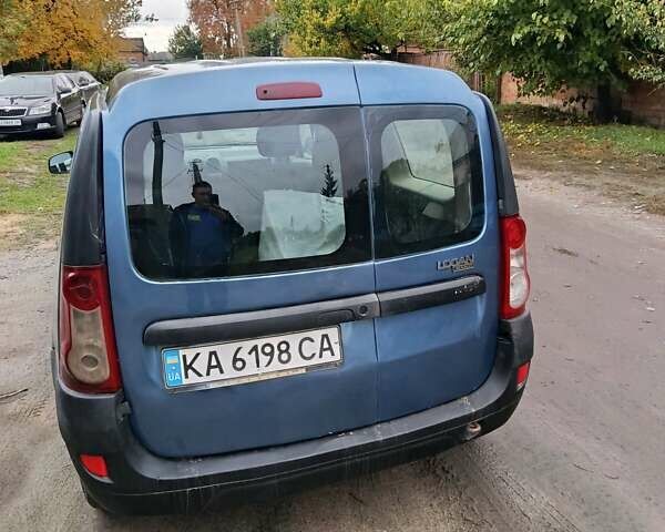 Серый Дачия Logan MCV, объемом двигателя 1.6 л и пробегом 206 тыс. км за 4150 $, фото 2 на Automoto.ua