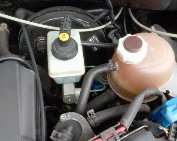 Серый Дачия Logan MCV, объемом двигателя 1.6 л и пробегом 214 тыс. км за 6200 $, фото 41 на Automoto.ua