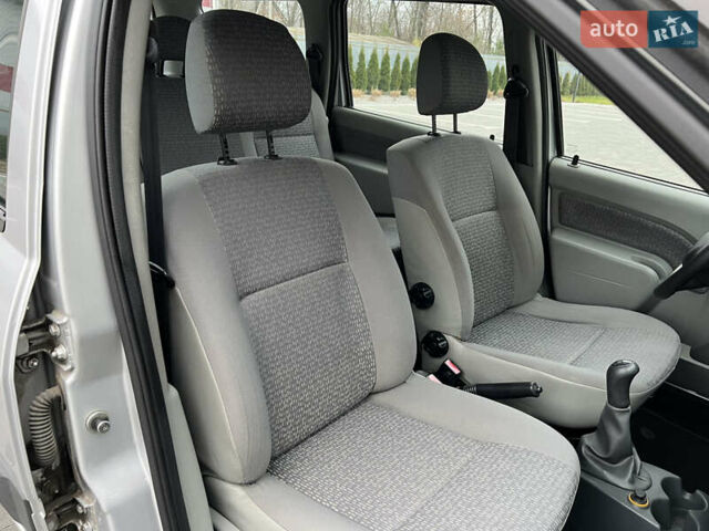 Серый Дачия Logan MCV, объемом двигателя 1.6 л и пробегом 245 тыс. км за 4999 $, фото 55 на Automoto.ua