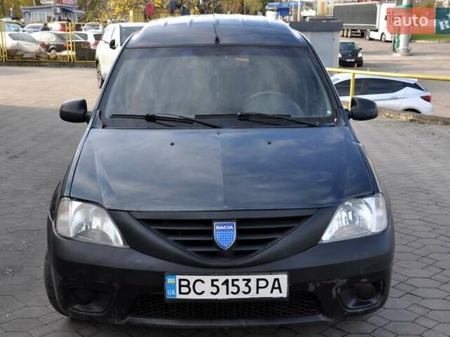 Серый Дачия Logan MCV, объемом двигателя 1.6 л и пробегом 248 тыс. км за 3200 $, фото 2 на Automoto.ua