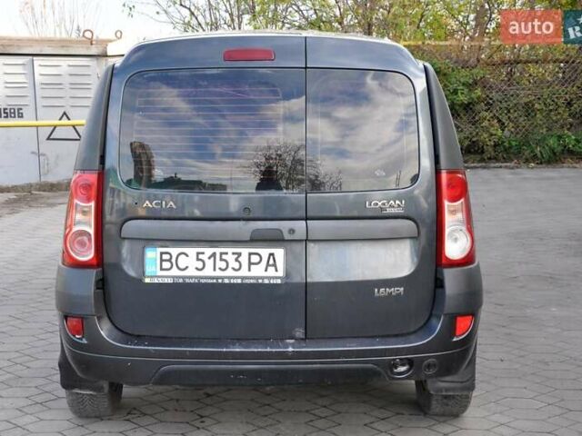 Серый Дачия Logan MCV, объемом двигателя 1.6 л и пробегом 248 тыс. км за 3200 $, фото 9 на Automoto.ua