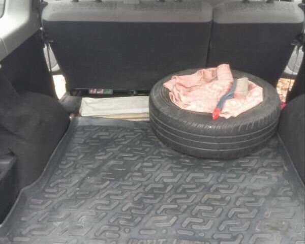 Серый Дачия Logan MCV, объемом двигателя 1.6 л и пробегом 214 тыс. км за 6200 $, фото 23 на Automoto.ua